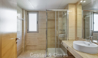 Lichtrijk penthouse met panoramisch zeezicht te koop in de heuvels van Marbella - Benahavis 802651 