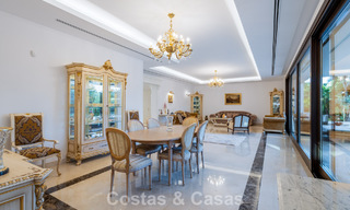 Klassieke Mediterrane Villa te koop op enkele meters v/h strand e/d golfbaan o/d New Golden Mile tussen Marbella en Estepona 802747 