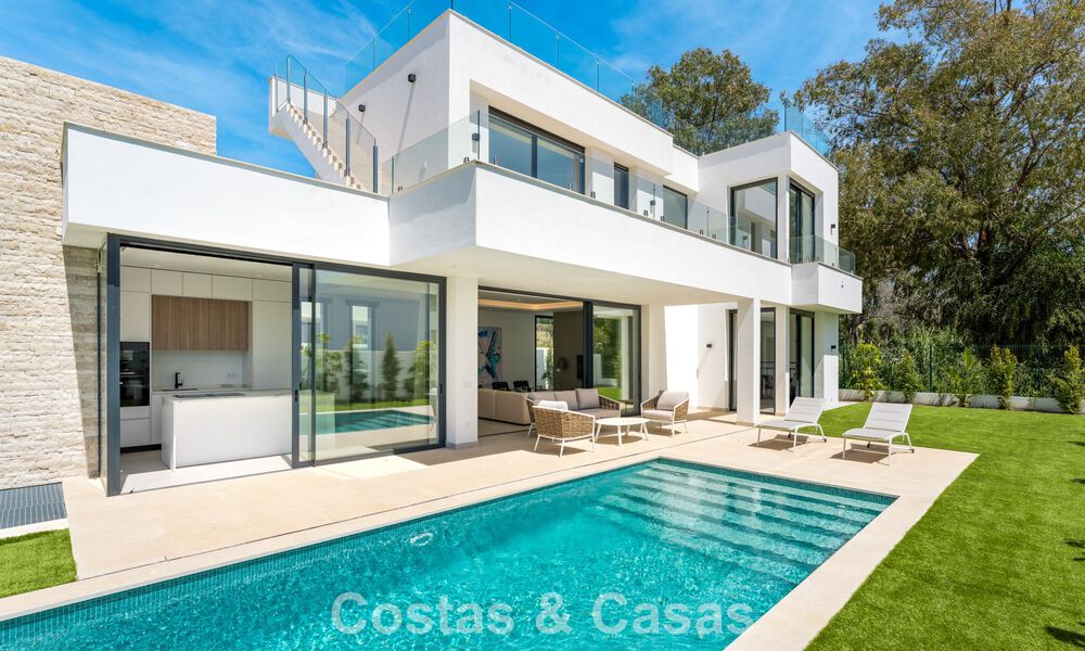 Luxe moderne designvilla met privézwembad te koop o/d New Golden Mile dicht bij San Pedro - Marbella 802795