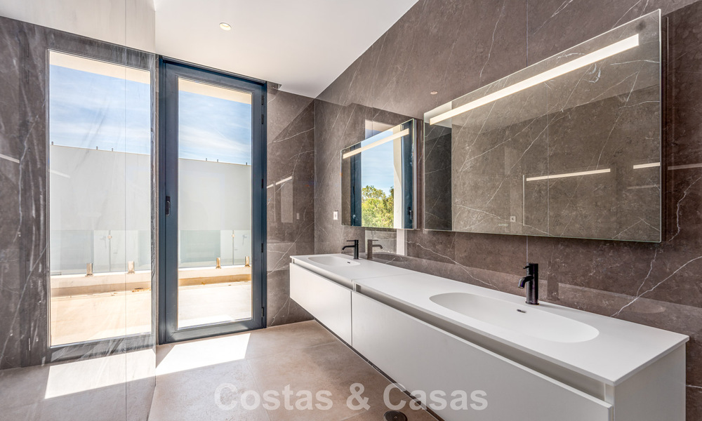 Luxe moderne designvilla met privézwembad te koop o/d New Golden Mile dicht bij San Pedro - Marbella 802804