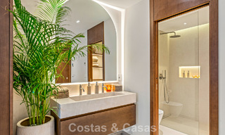 Luxueus gerenoveerd appartement met zeezicht te koop in een gated community op de Golden Mile in Marbella 802846 