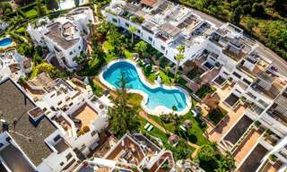 Luxueus gerenoveerd appartement met zeezicht te koop in een gated community op de Golden Mile in Marbella 802857 