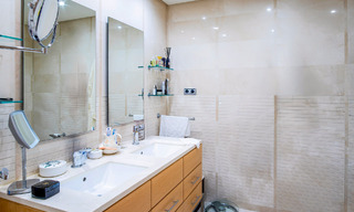 Ruim, luxe appartement te koop met zeezicht in een luxueus complex op de Golden Mile van Marbella 802990 