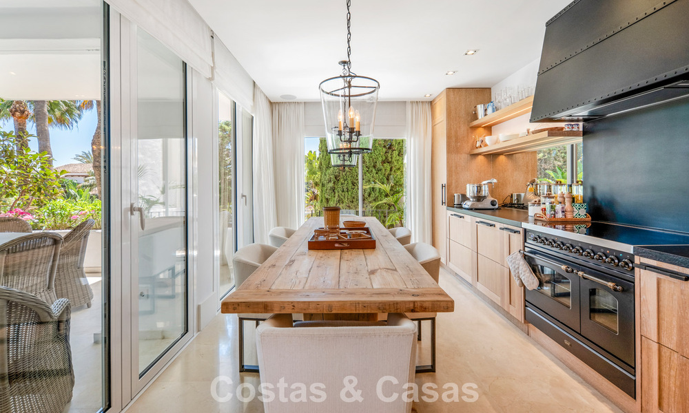 Exclusief gerenoveerd luxe appartement te koop in Puente Romano, Marbella 803015