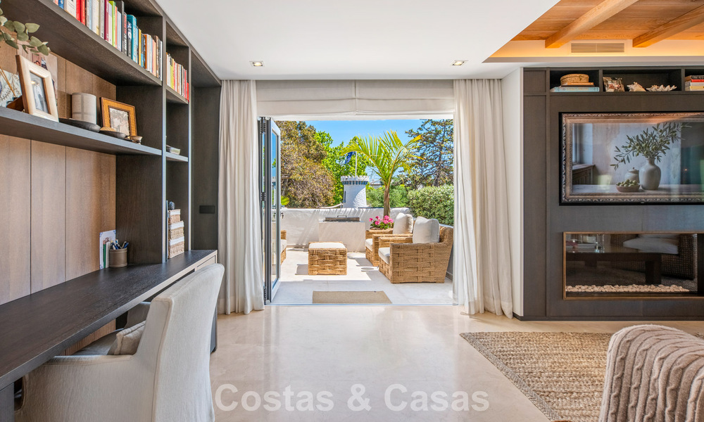Exclusief gerenoveerd luxe appartement te koop in Puente Romano, Marbella 803028