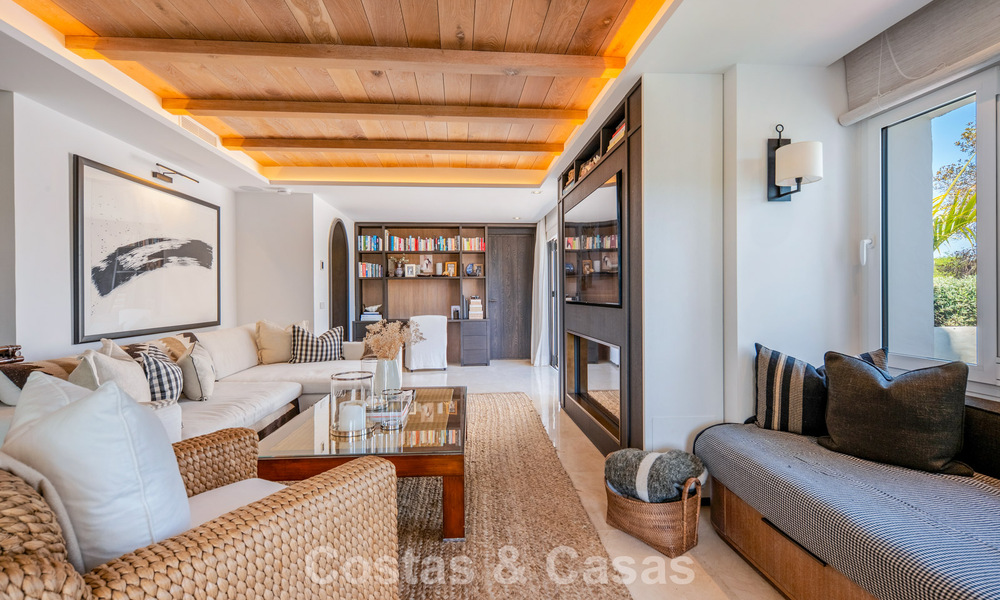 Exclusief gerenoveerd luxe appartement te koop in Puente Romano, Marbella 803031