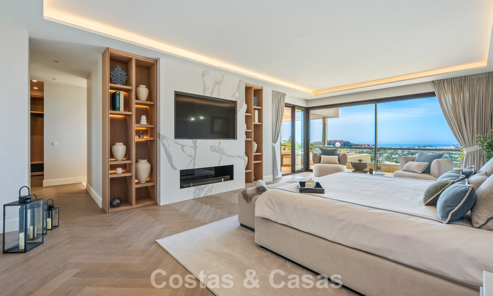 Exclusief, modern duplex penthouse met panoramisch zeezicht te koop in Nueva Andalucia, Marbella 803035