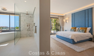 Exclusief, modern duplex penthouse met panoramisch zeezicht te koop in Nueva Andalucia, Marbella 803054 