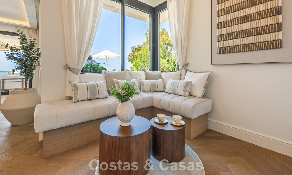Exclusief, modern duplex penthouse met panoramisch zeezicht te koop in Nueva Andalucia, Marbella 803074