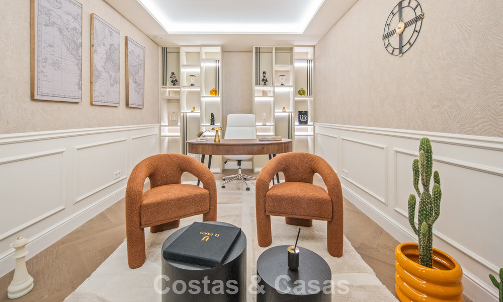Exclusief, modern duplex penthouse met panoramisch zeezicht te koop in Nueva Andalucia, Marbella 803084