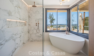 Exclusief, modern duplex penthouse met panoramisch zeezicht te koop in Nueva Andalucia, Marbella 803106 