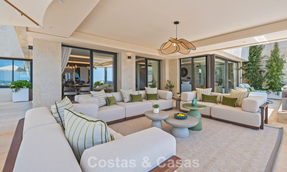 Exclusief, modern duplex penthouse met panoramisch zeezicht te koop in Nueva Andalucia, Marbella 803115