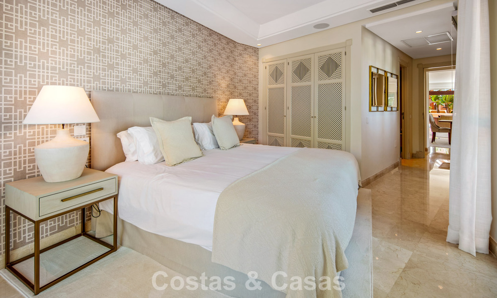 Eersteklas duplex penthouse te koop in een strandcomplex in Los Monteros, ten oosten van Marbella centrum 803208
