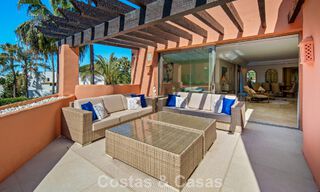 Eersteklas duplex penthouse te koop in een strandcomplex in Los Monteros, ten oosten van Marbella centrum 803220 