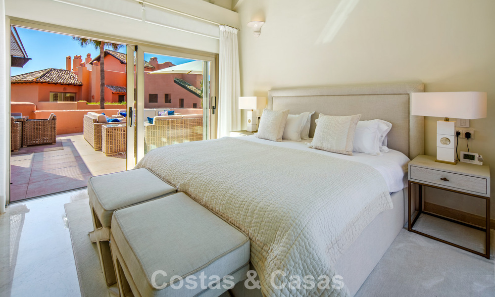 Eersteklas duplex penthouse te koop in een strandcomplex in Los Monteros, ten oosten van Marbella centrum 803232