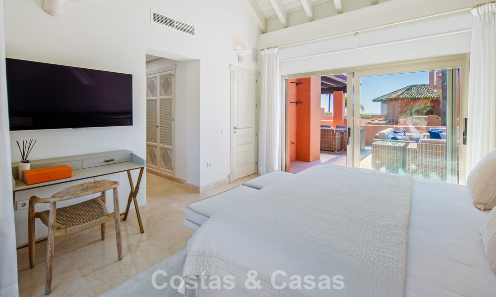 Eersteklas duplex penthouse te koop in een strandcomplex in Los Monteros, ten oosten van Marbella centrum 803233