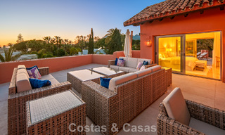 Eersteklas duplex penthouse te koop in een strandcomplex in Los Monteros, ten oosten van Marbella centrum 803249 