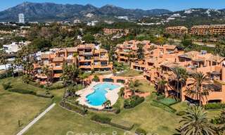 Eersteklas duplex penthouse te koop in een strandcomplex in Los Monteros, ten oosten van Marbella centrum 803252 