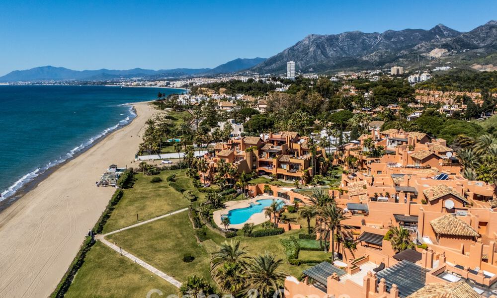 Eersteklas duplex penthouse te koop in een strandcomplex in Los Monteros, ten oosten van Marbella centrum 803253
