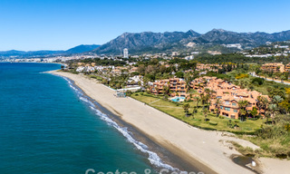 Eersteklas duplex penthouse te koop in een strandcomplex in Los Monteros, ten oosten van Marbella centrum 803254 