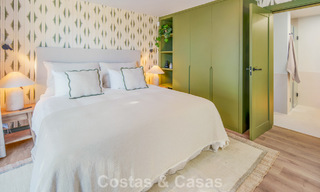 Luxueuze, mediterrane villa te koop, eerstelijnsgolf in een prestigieuze urbanisatie in Nueva Andalucia, Marbella 803320 