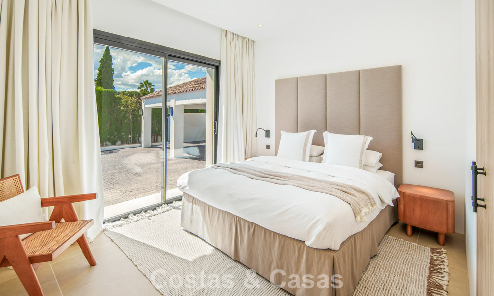 Eigentijdse, Spaanse luxevilla met panoramisch zeezicht te koop in Marbella - Benahavis 803368