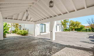 Eigentijdse, Spaanse luxevilla met panoramisch zeezicht te koop in Marbella - Benahavis 803398 