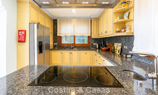 Ruime Mediterrane villa met zeezicht en fantastisch renovatiepotentieel te koop in La Quinta, Marbella - Benahavis 803482 