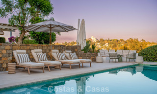 Gelijkvloerse luxevilla met Spaanse bouwstijl en directe toegang tot de golfbaan te koop in Marbella - Benahavis 803544 