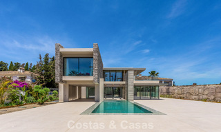Nieuwe, exclusieve, instapklare, moderne villa te koop in een strandwijk tegen San Pedro, Marbella 803565 