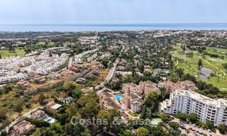 Ruim appartement met royaal terras te koop op loopafstand van de voorzieningen in Aloha in Nueva Andalucia, Marbella 803621 