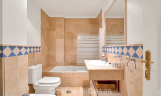 Ruim appartement met royaal terras te koop op loopafstand van de voorzieningen in Aloha in Nueva Andalucia, Marbella 803636 