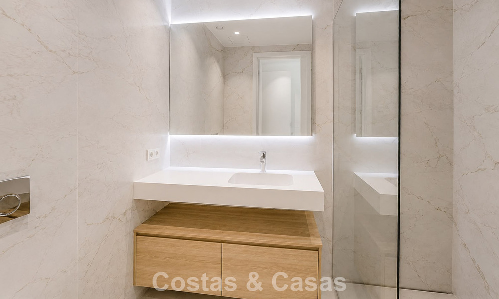 Instapklaar, prestigieus modern 3-slaapkamer appartement te koop op Marbella’s Golden Mile 803790