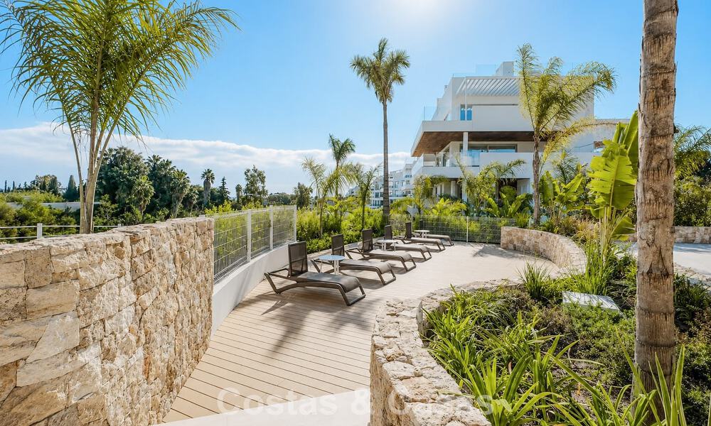 Instapklaar, prestigieus modern 3-slaapkamer appartement te koop op Marbella’s Golden Mile 803802