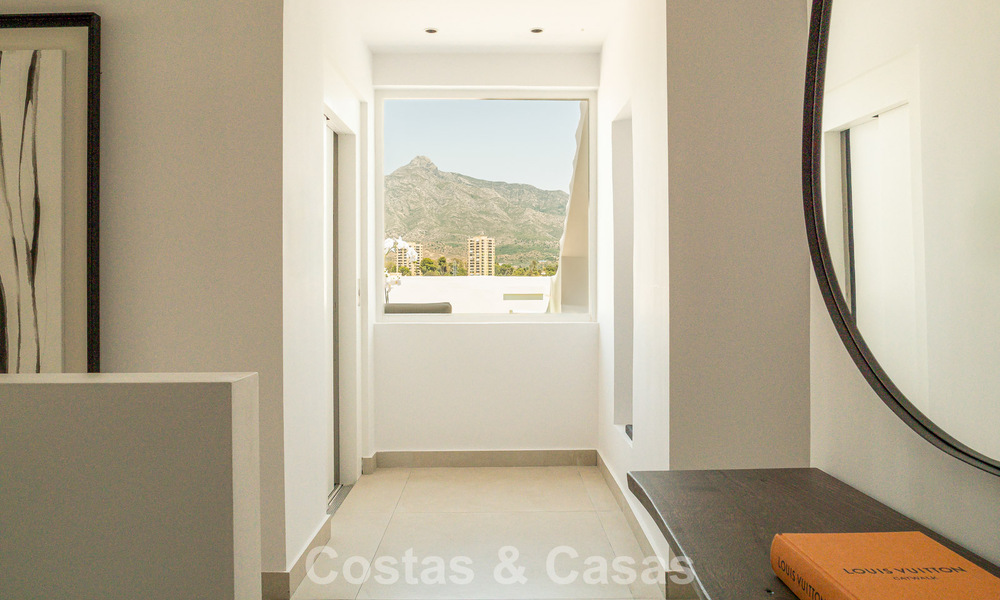 Boutique penthouse te koop op wandelafstand van voorzieningen en Puerto Banus in Nueva Andalucia, Marbella 803821