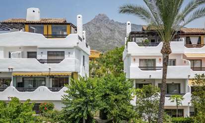 Exclusieve halfvrijstaande woning met dakterras te koop op Marbella’s Golden Mile 803855