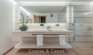 Exclusieve halfvrijstaande woning met dakterras te koop op Marbella’s Golden Mile 803880 