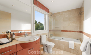 Exclusieve halfvrijstaande woning met dakterras te koop op Marbella’s Golden Mile 803890 