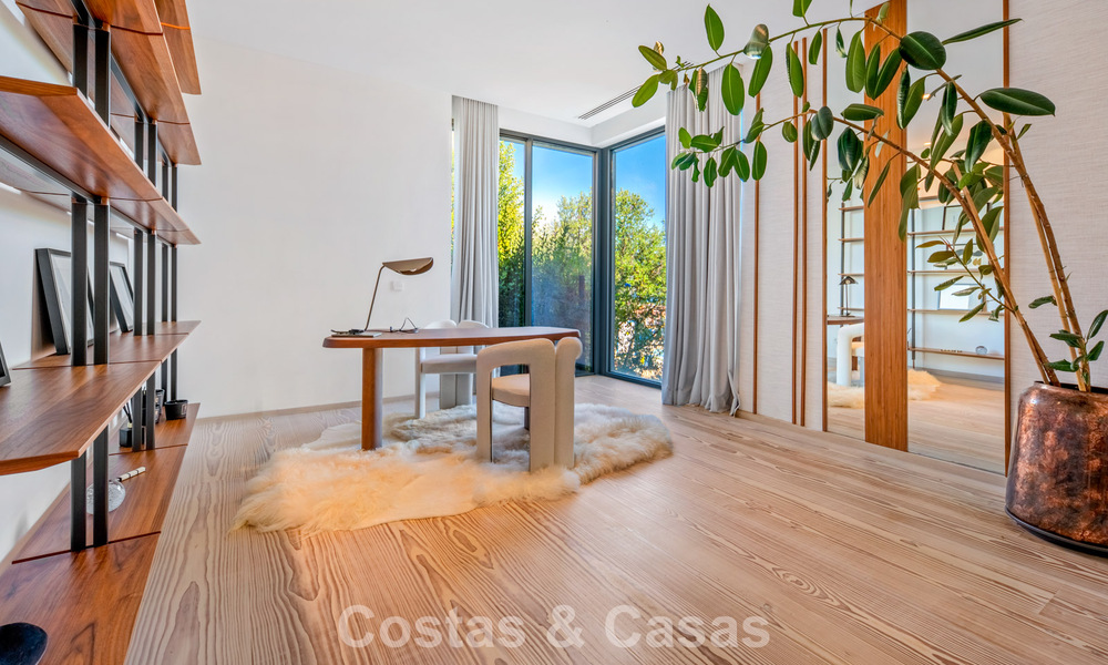 Eersteklas luxevilla met fenomenaal zeezicht te koop, in een afgesloten woonwijk van La Quinta, Marbella - Benahavis 803710