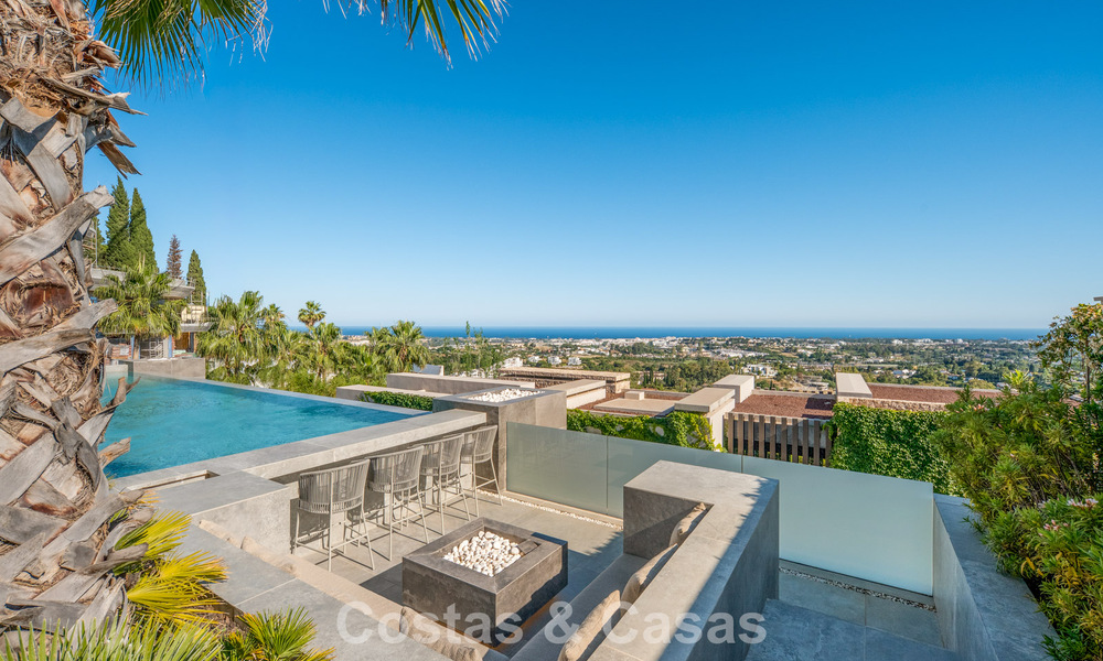 Eersteklas luxevilla met fenomenaal zeezicht te koop, in een afgesloten woonwijk van La Quinta, Marbella - Benahavis 803732