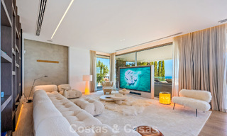 Eersteklas luxevilla met fenomenaal zeezicht te koop, in een afgesloten woonwijk van La Quinta, Marbella - Benahavis 803733 