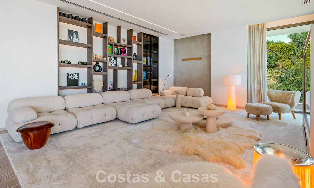 Eersteklas luxevilla met fenomenaal zeezicht te koop, in een afgesloten woonwijk van La Quinta, Marbella - Benahavis 803736