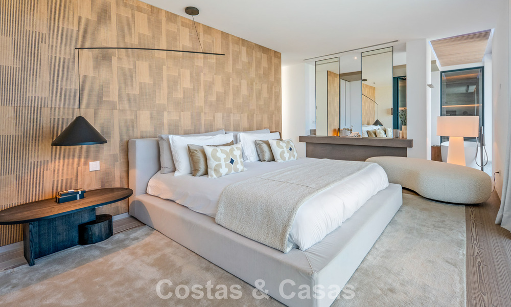 Eersteklas luxevilla met fenomenaal zeezicht te koop, in een afgesloten woonwijk van La Quinta, Marbella - Benahavis 803743