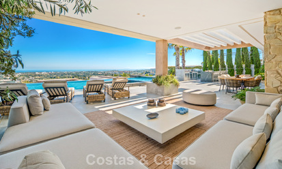 Eersteklas luxevilla met fenomenaal zeezicht te koop, in een afgesloten woonwijk van La Quinta, Marbella - Benahavis 804123