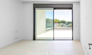 Nieuwe, moderne rijwoning te koop op wandelafstand van het strand in Elviria, ten oosten van Marbella centrum 804081 