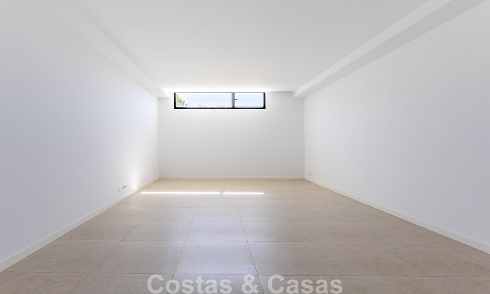 Nieuwe, moderne rijwoning te koop op wandelafstand van het strand in Elviria, ten oosten van Marbella centrum 804090