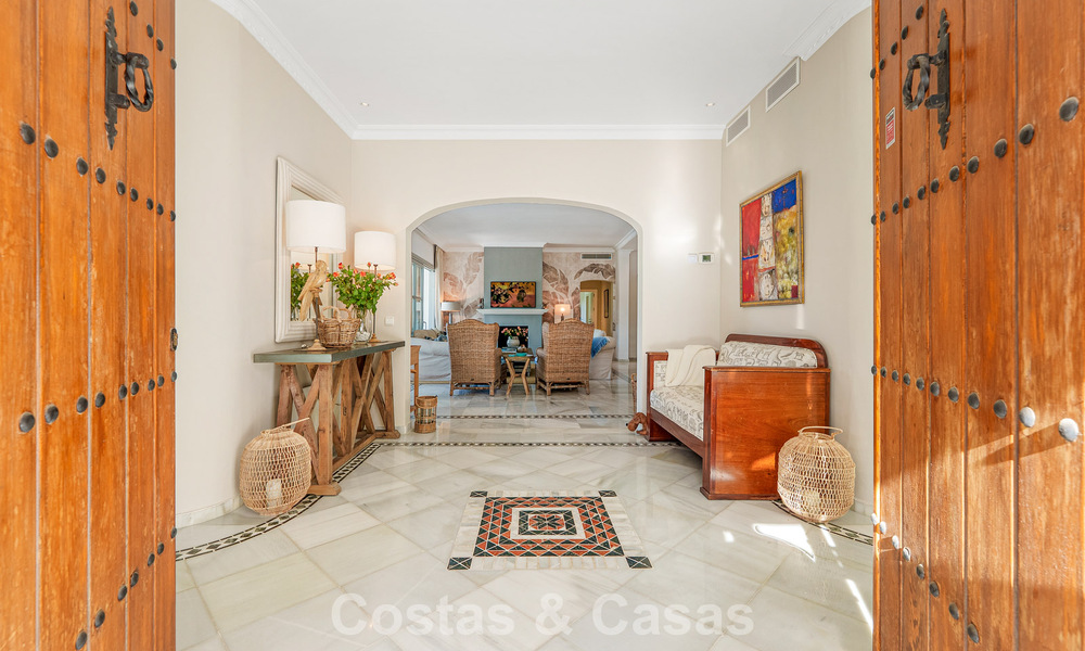 Charmante villa in een Mediterrane stijl te koop in Sierra Blanca op Marbella’s Golden Mile 804020
