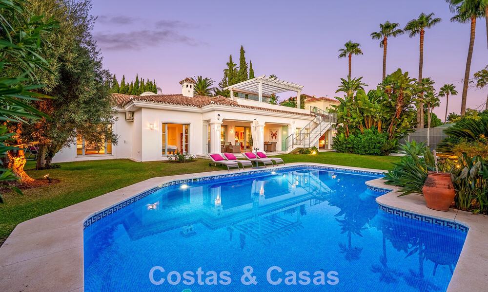 Charmante villa in een Mediterrane stijl te koop in Sierra Blanca op Marbella’s Golden Mile 804043