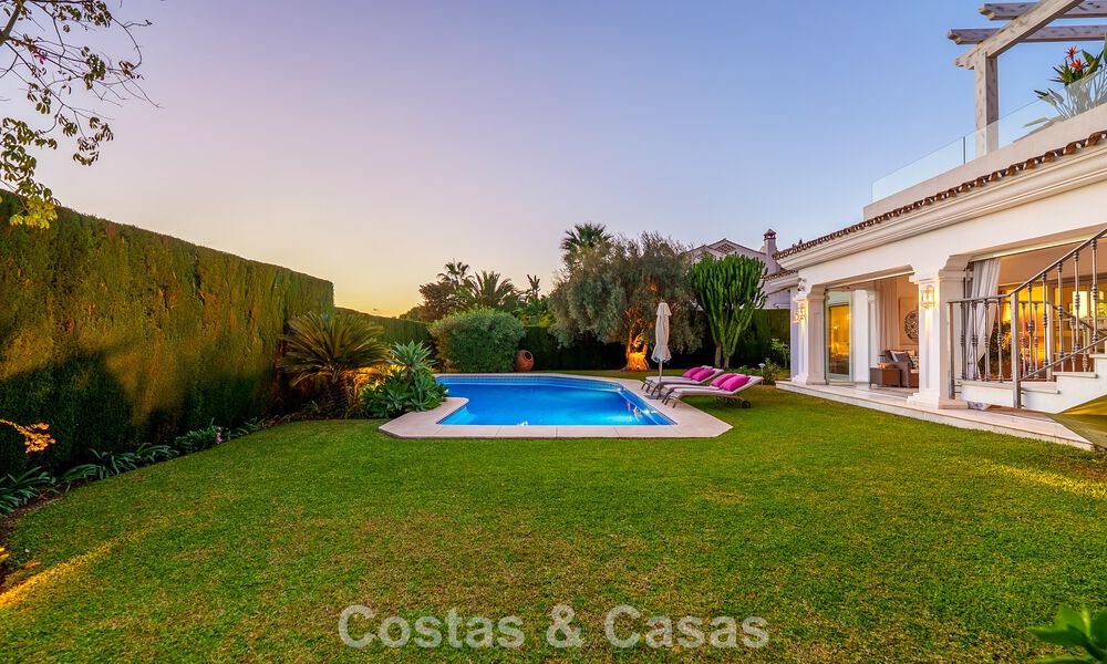 Charmante villa in een Mediterrane stijl te koop in Sierra Blanca op Marbella’s Golden Mile 804044