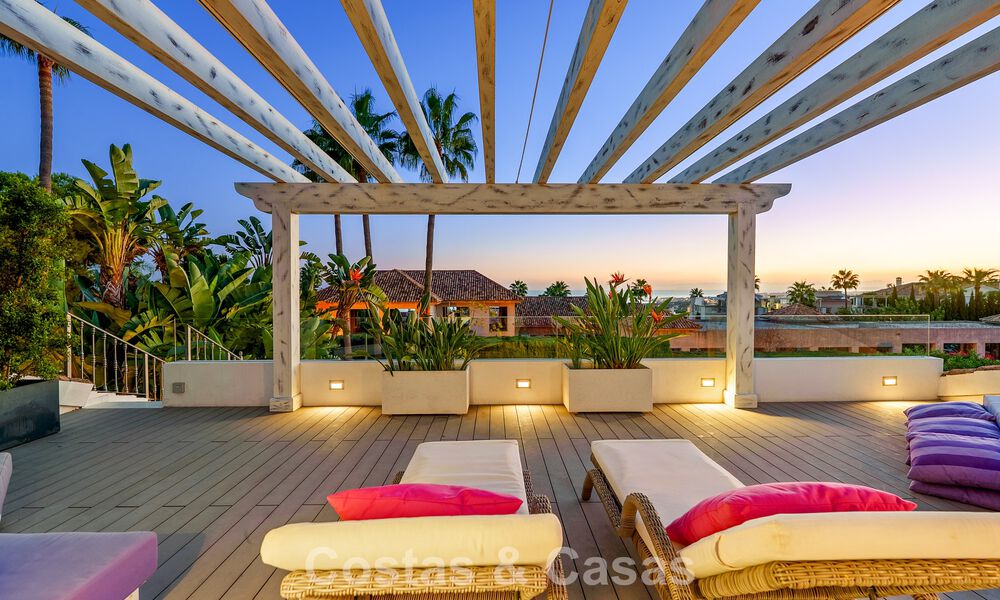 Charmante villa in een Mediterrane stijl te koop in Sierra Blanca op Marbella’s Golden Mile 804049